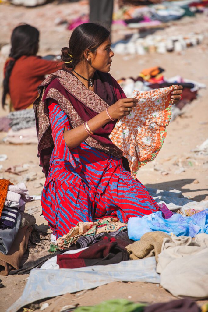 Paní na trhu v Indii