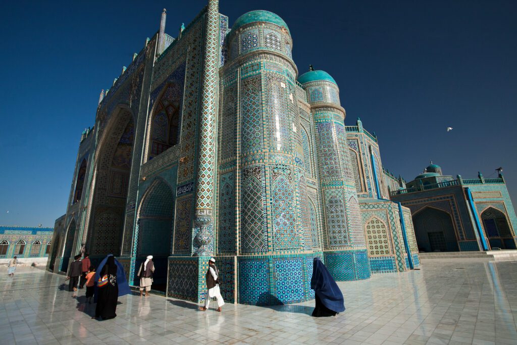 Mazáre Šeríf v Afgánistánu, Modrá mešita