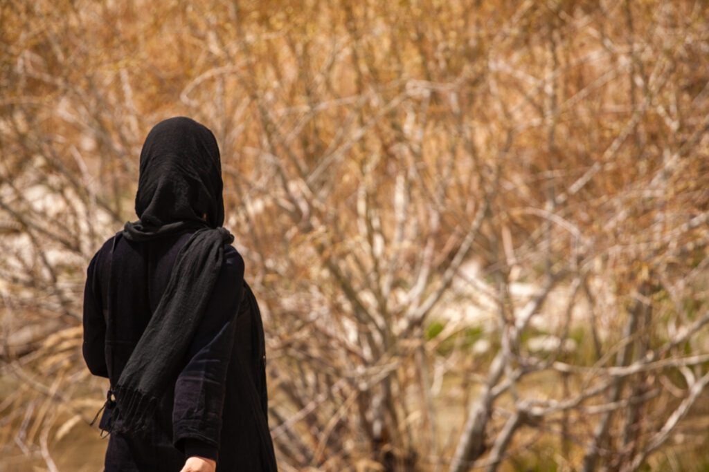 Paní v rákosí v Afgánistánu