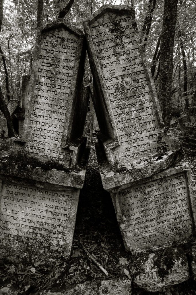 Karaitský hřbitov na Krymu na Ukrajině