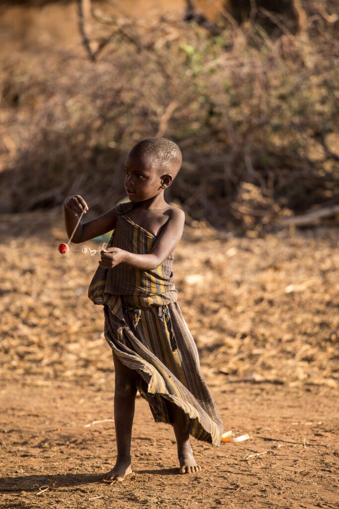 Vesnické dítě v Tanzánii